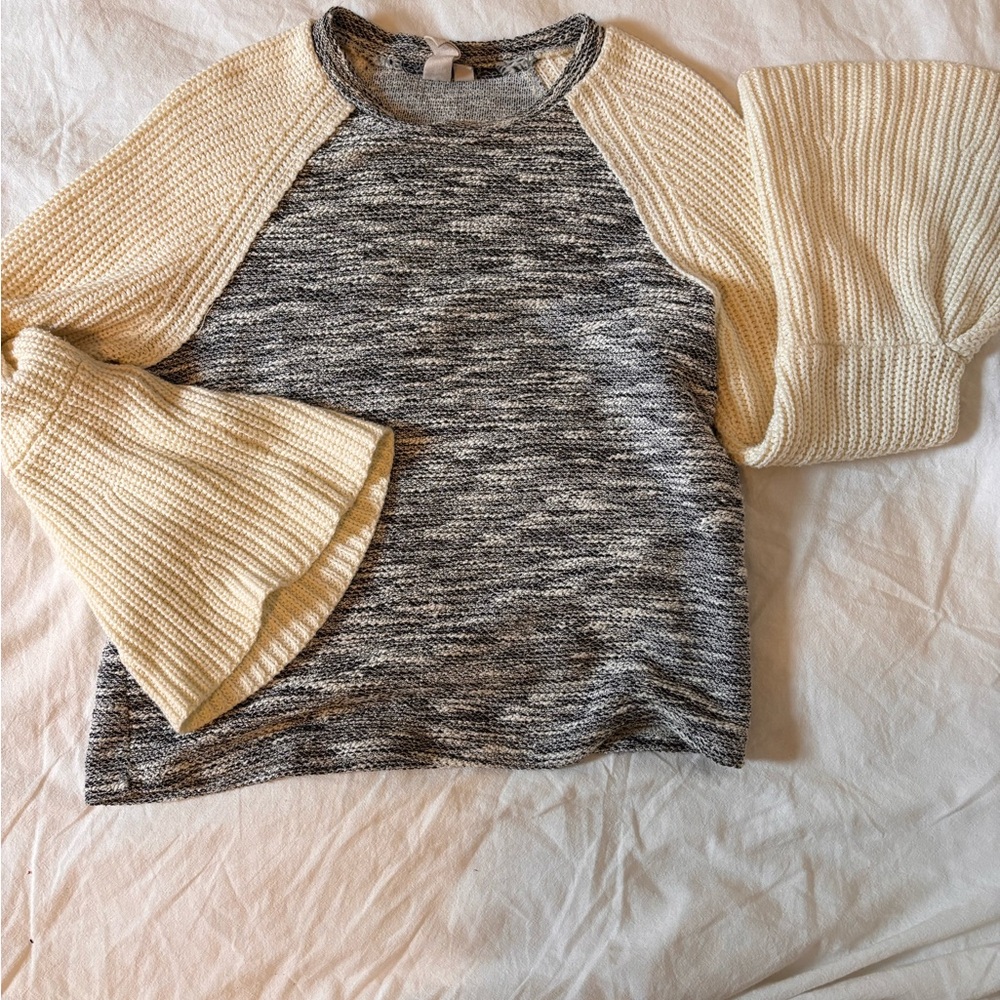 Anthropology I Dolan Gray and Cream Bell Long Sleeve Warm Top